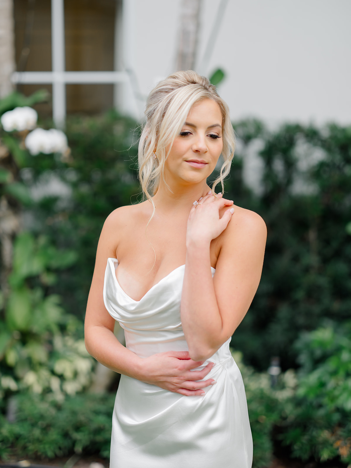 outdoor wedding soft glam makeup